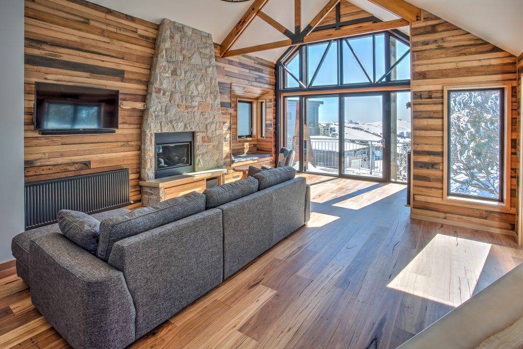 How Double-Glazed Windows Maintain Indoor Temperatures in All Seasons